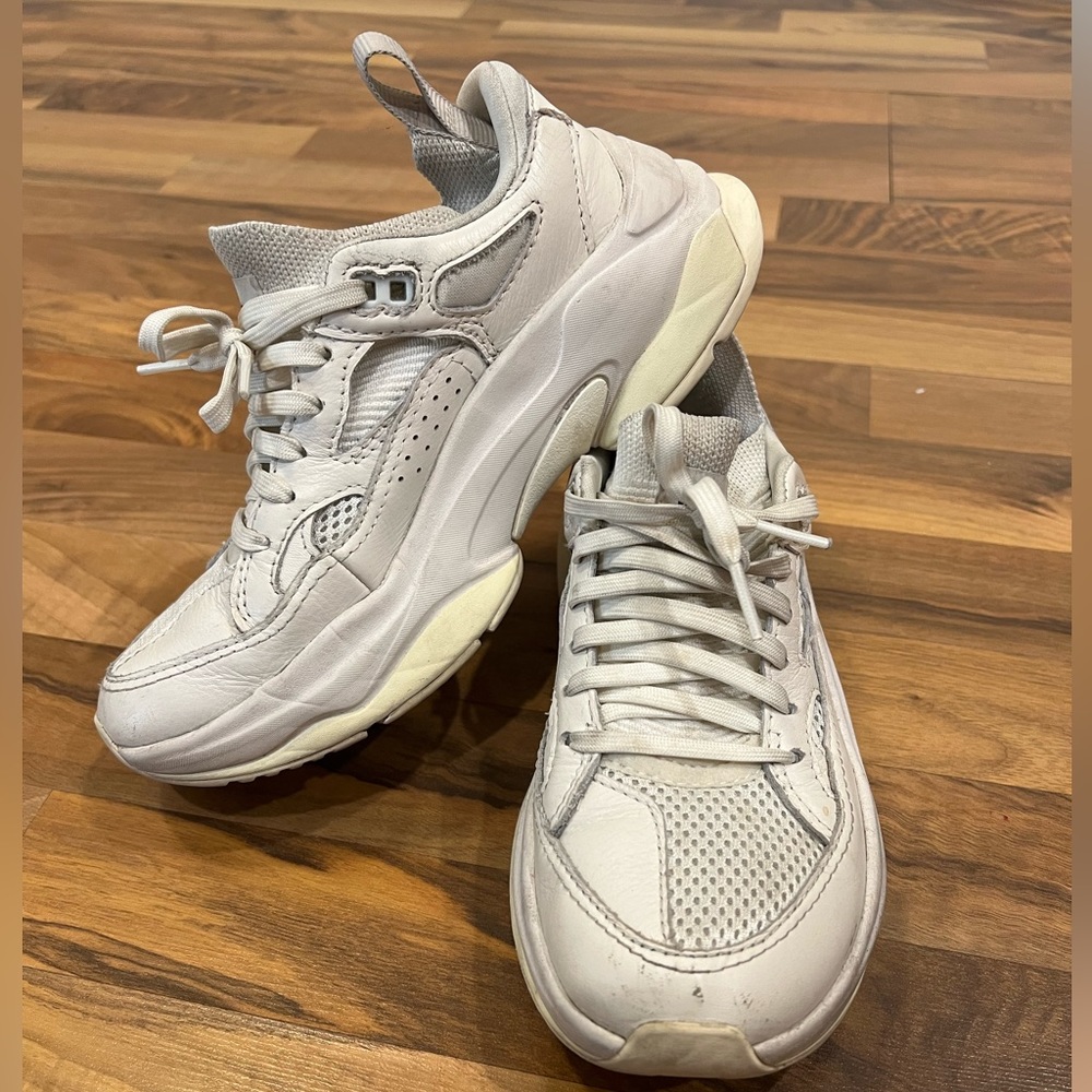 Brandblack Saga 130 Sneakers